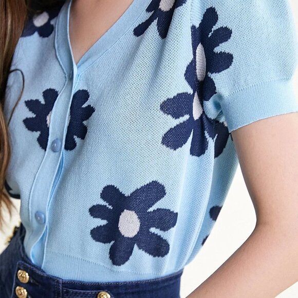 J.ing Light Sky Blue Floral Print Button-Up Cropped Cardigan - Picture 6 of 6